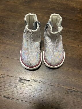 See Kai Run Kids Sparkle Zip Ankle Boots - Iridescent Pink size 7
